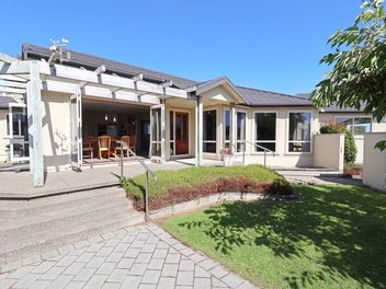 73 Rosewood Drive, Rosedale, Invercargill