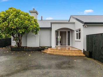 84 Thornton Road, Thornton