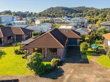 16B Albert Street, Whitianga, Whitianga