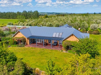 325 Georges Road, Glasnevin, Amberley