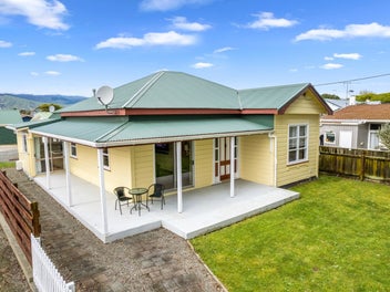 24 Domain Road, Otaki, Otaki