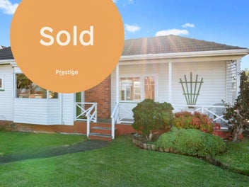 2/5 ARGYLE TCE, Milford, Auckland