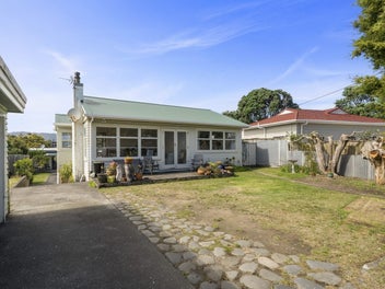 152 Manly Street, Paraparaumu Beach, Paraparaumu