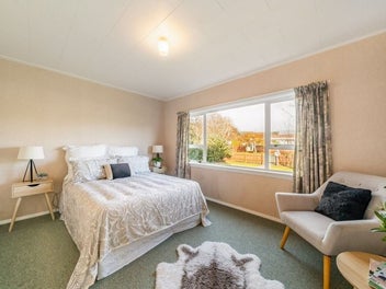 4 Heretaunga Square, Silverstream, Upper Hutt