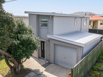 18 Franklyn Road, Tawa, Wellington