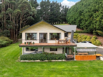 49 Raynbird Street, Company Bay, Dunedin