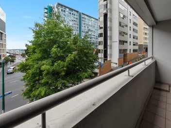 2F/1 Emily Place, Auckland Central, Auckland