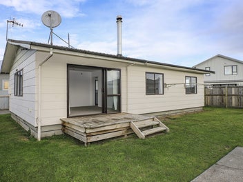 11 Holmes Place, Flaxmere, Hastings