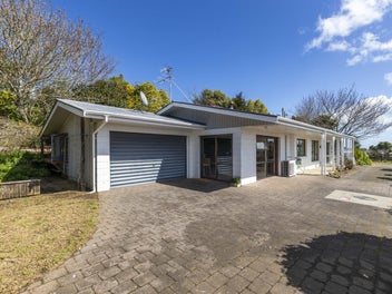 217 Smart Road, Hillsborough, New Plymouth