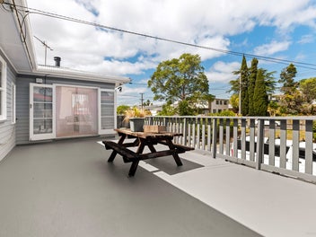 31 Tomo Street, New Lynn, Auckland