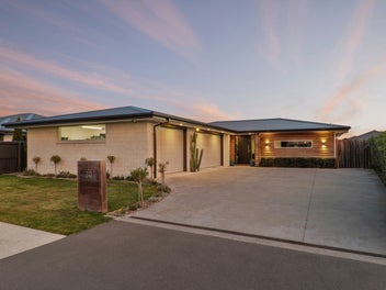 30 Whitehorn Drive, Lincoln, Lincoln