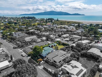 13 Atua Street, Waikanae Beach, Waikanae