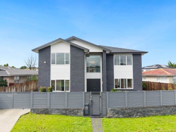 24 Priestley Drive, Bucklands Beach, Auckland