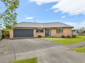 5 Daniel Place, Kelvin Grove, Palmerston North