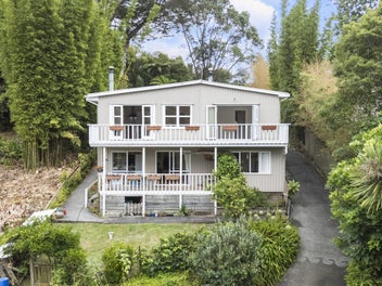 126 Candia Road, Henderson Valley, Auckland