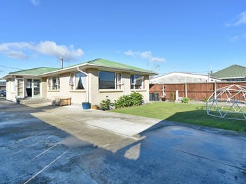 92 Frensham Crescent, Woolston, Christchurch