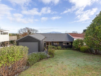 30A Kakariki Grove, Waikanae