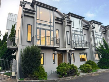 6/15 Sarawia Street, Newmarket, Auckland