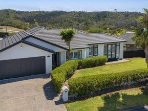 57 Roberta Crescent, Orewa, Orewa