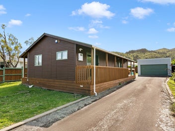 5 Kenward Crescent, Featherston