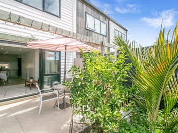 7/5 Brandon Road, Glen Eden, Auckland