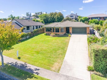 5 Palm Grove Drive, Western Heights, Hamilton