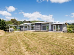 8 Ridgeview Road, Palmerston North