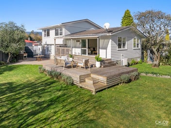 24 Longfellow Street, Trentham, Upper Hutt