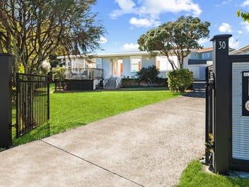 30 Sunray Avenue, Titirangi, Auckland