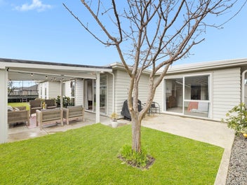 2 Raiha Street, Papamoa Beach, Papamoa