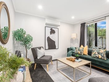 5A Breakwater Way, Whitby, Porirua