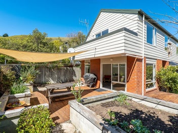 33 Van Asch Street, Sumner, Christchurch