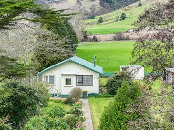 23 Knowles Road, Tapanui