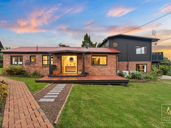 91 Victory Road, Laingholm, Auckland