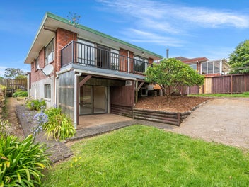 1/34 Majesty Place, Half Moon Bay, Auckland