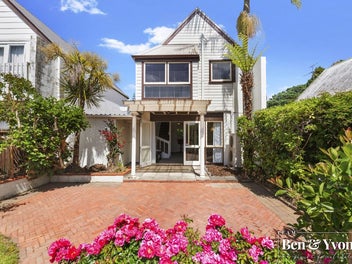2/10 Longford Street, Mount Wellington, Auckland