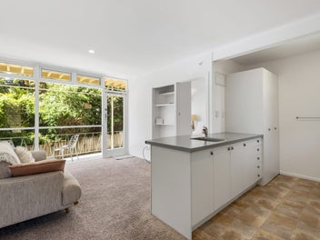 6/93 Vauxhall Road, Devonport, Auckland