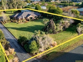16 Raeburn Avenue, Otatara, Invercargill