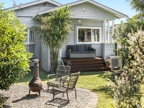 22 Muripara Avenue, Point Chevalier, Auckland