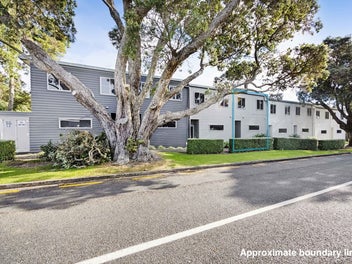 4/16 Ronald Street, Strandon, New Plymouth