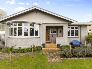 25 McLean Street, Strandon, New Plymouth