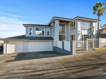 10 Kilkelly Avenue, Pinehill, Auckland
