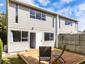 5 Brydon Way, Paparangi, Wellington