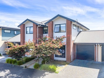 2/54 Helena Road, Hillcrest, Hamilton