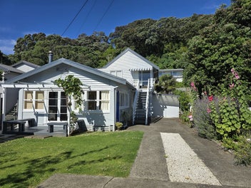 2 Aputa Avenue, Te Puru