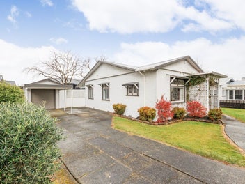 19 Brightwater Terrace, Terrace End, Palmerston North