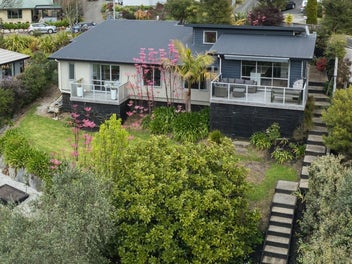 8 Burnside Terrace, Atawhai, Nelson