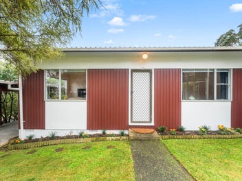 4/94 Chivalry Road, Glenfield, Auckland