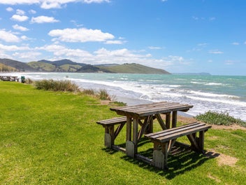 54 Akitio Esplanade, Ākitio, Pongaroa