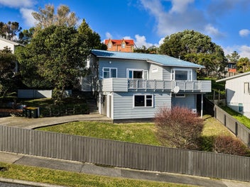 76 Lord Street, Stokes Valley, Lower Hutt
